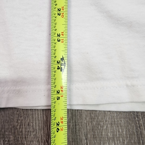 HOOTERS Fire Department Graphic White T Shirt Distressed Men's Large - Picture 9 of 14